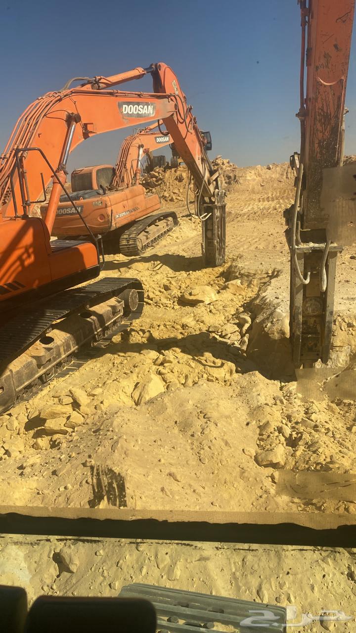 Ali Al-Jinnidi.. Dig. Fill. Demolish. Call us.63027926672130112