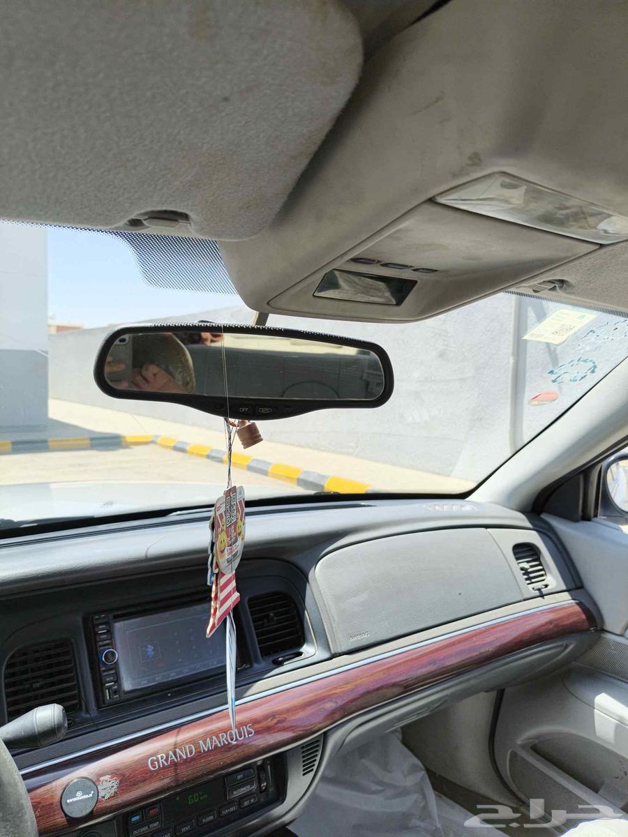 فورد كراون فكتوريا 200463616290414466112