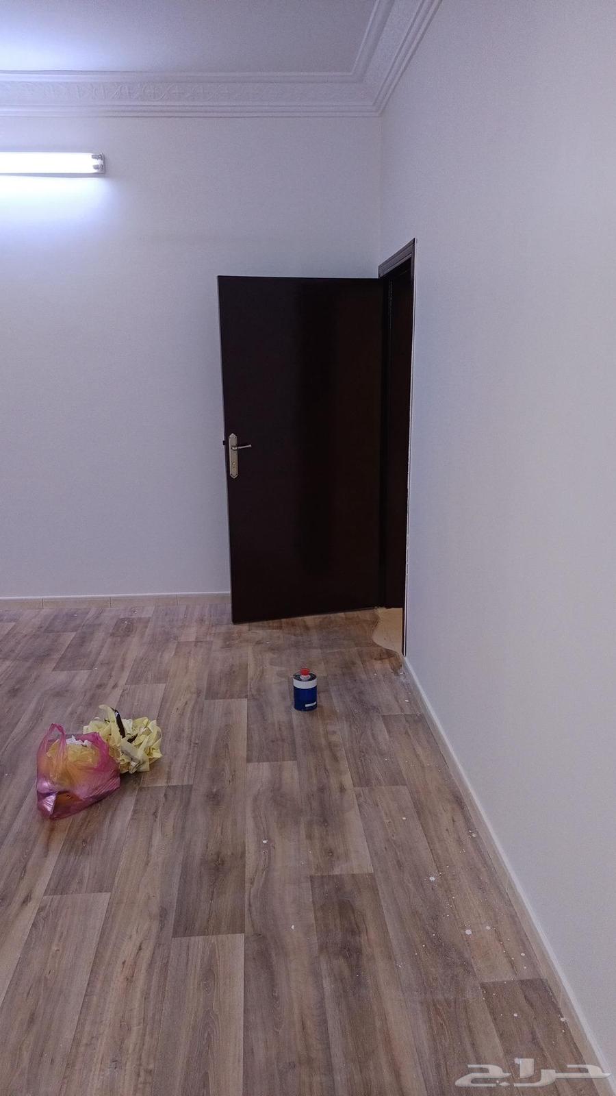 This is a teacher of varnishes paints63005064783874111