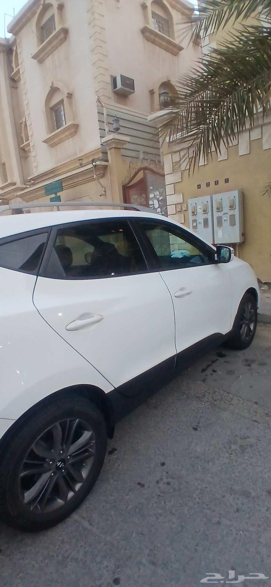 Hyundai tucson 2016 automatic with panaroma roof sun moon63615997895810113