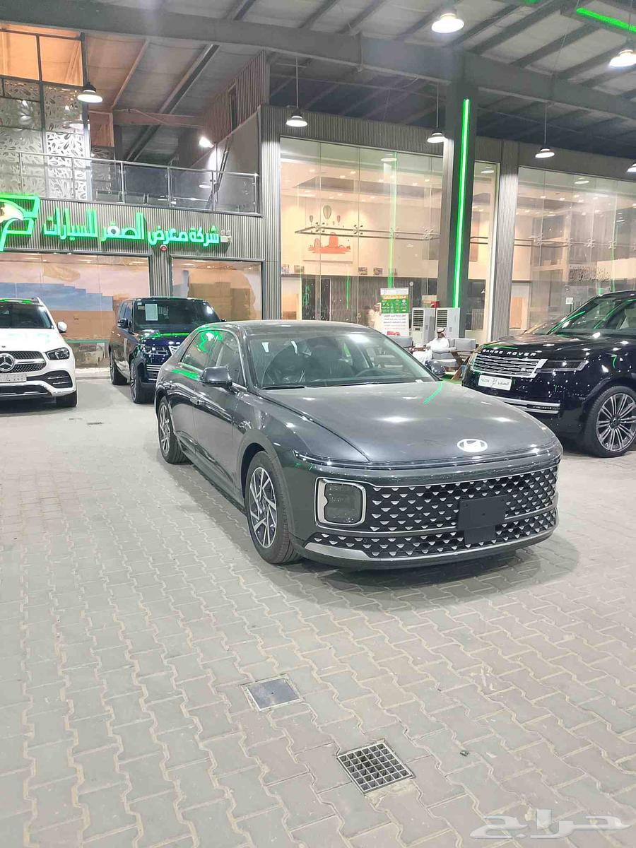 Azera Exclusive Model 202563615986397186112