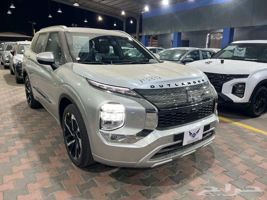Mitsubishi Outlander Premium 202563615974329347111