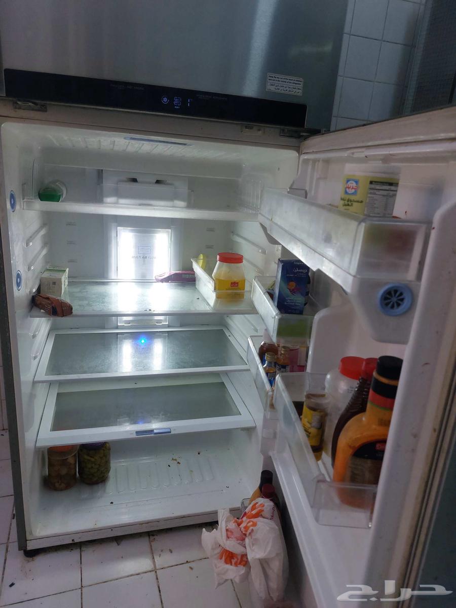 للبيع ثلاجه LG نظيفه جدا استخدام بسيط63334357305218114