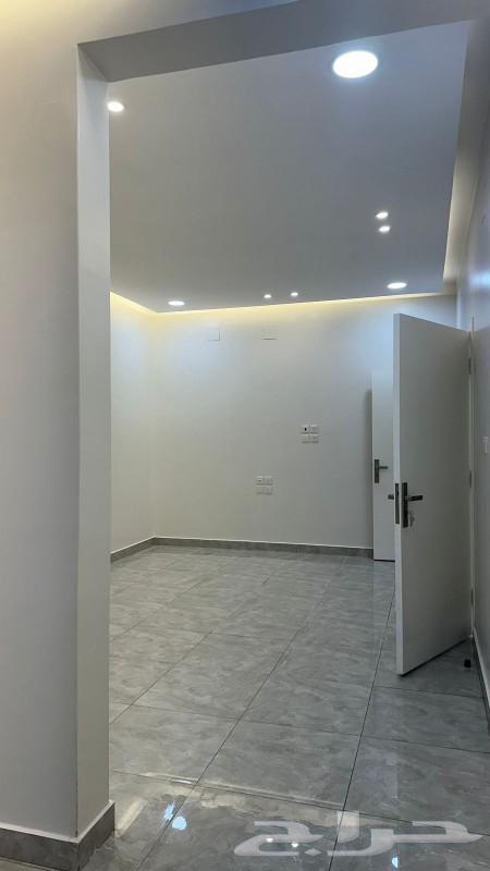 للإيجار شقة عوايل علوية بحي الروابي63009380834435114