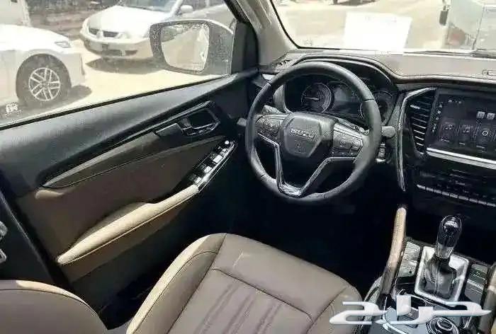 Isuzu MUX 2025 Full Option 4x463615823242113114
