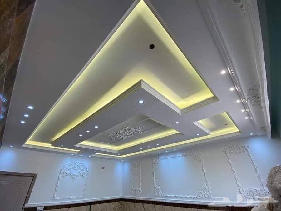 فنان طلاء وتركيب ألواح الجبس63005064673539113