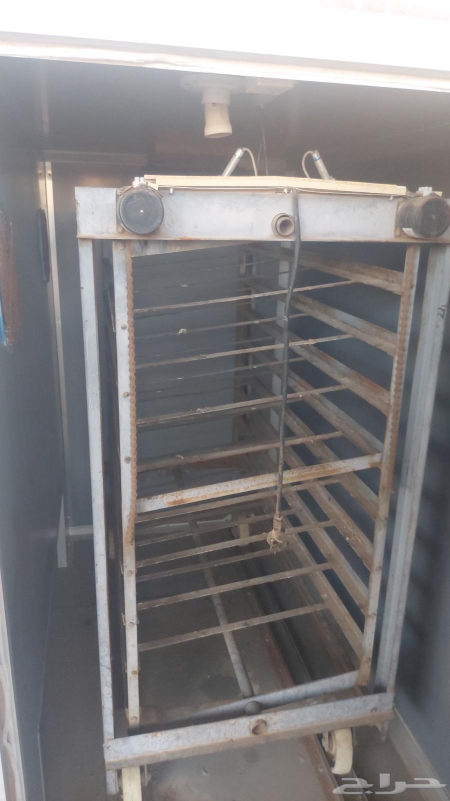 Red Aurora Incubator, Single Use, Almost New, Number of Eggs63618589551363113