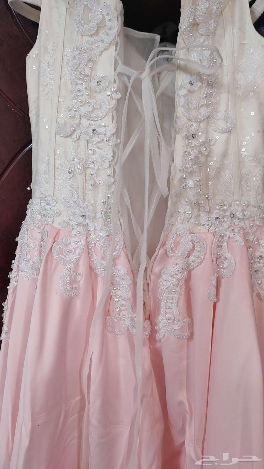 A clean occasion dress worn only once63618676179202111