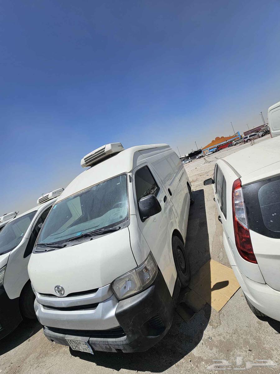 Refrigerated car rental63620493393921114