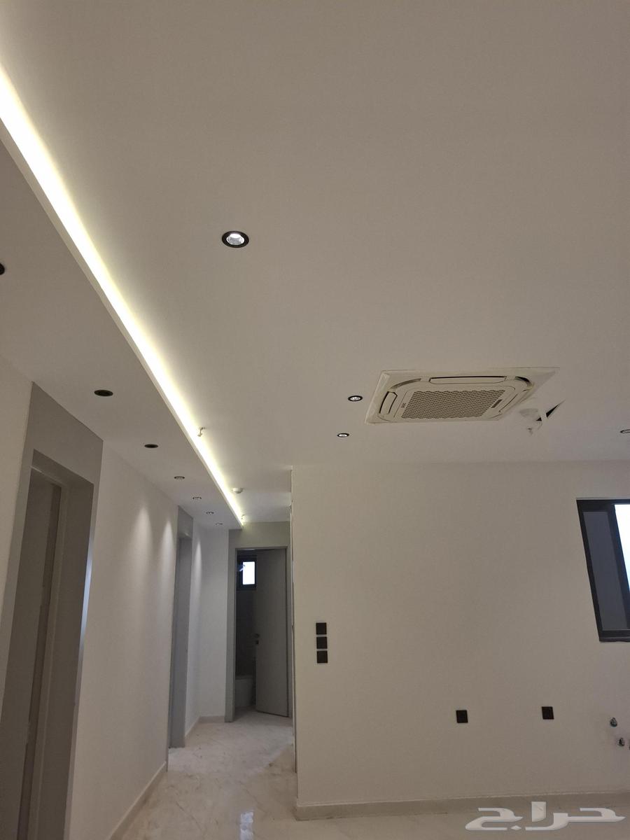 لوحة جبس (باب المصعد مغلق)63621891685123114