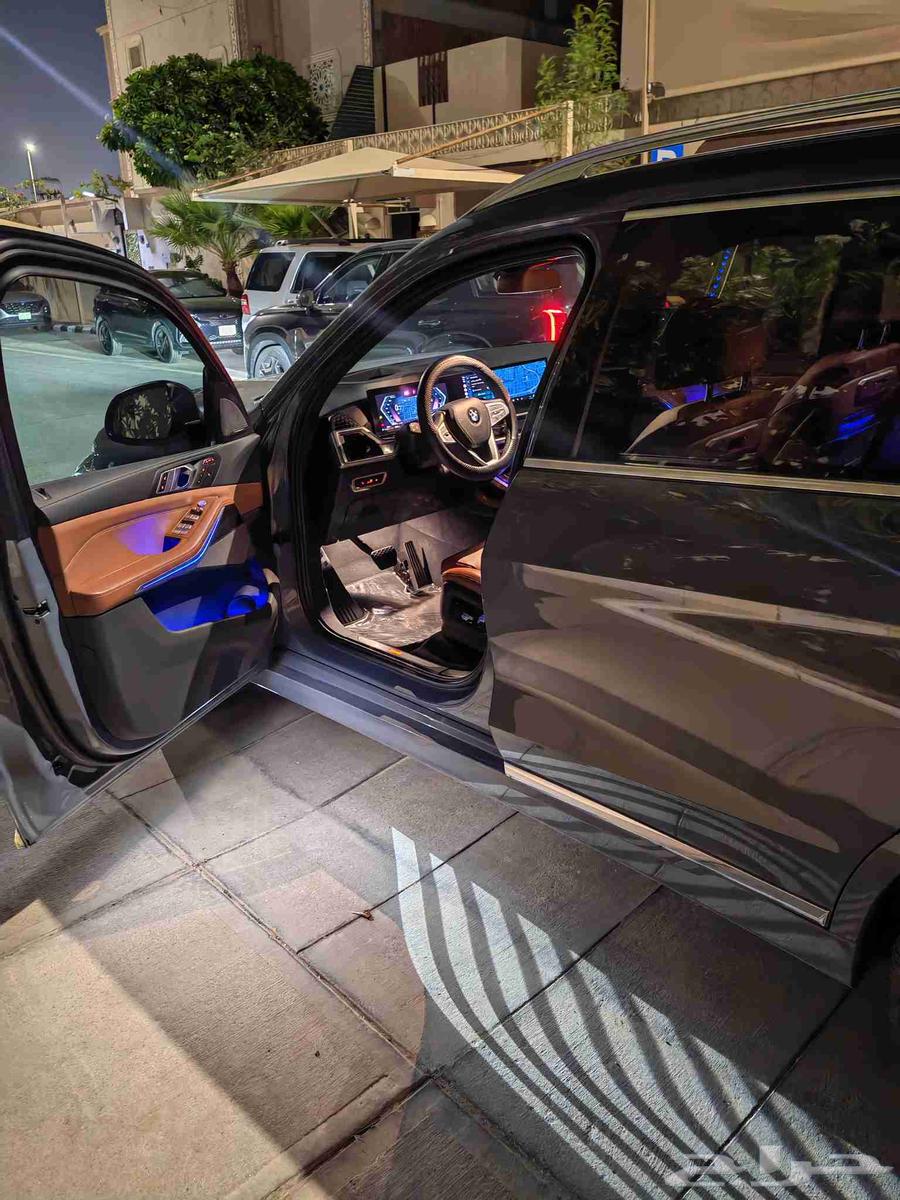 2024 BMW x7 40i excellence63654644011777114
