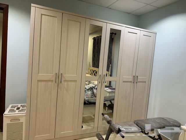 I am a carpenter specializing in the installation and maintenance of bedrooms, as well as kitchen maintenance in Dammam and Al-Khobar.63023109203970113
