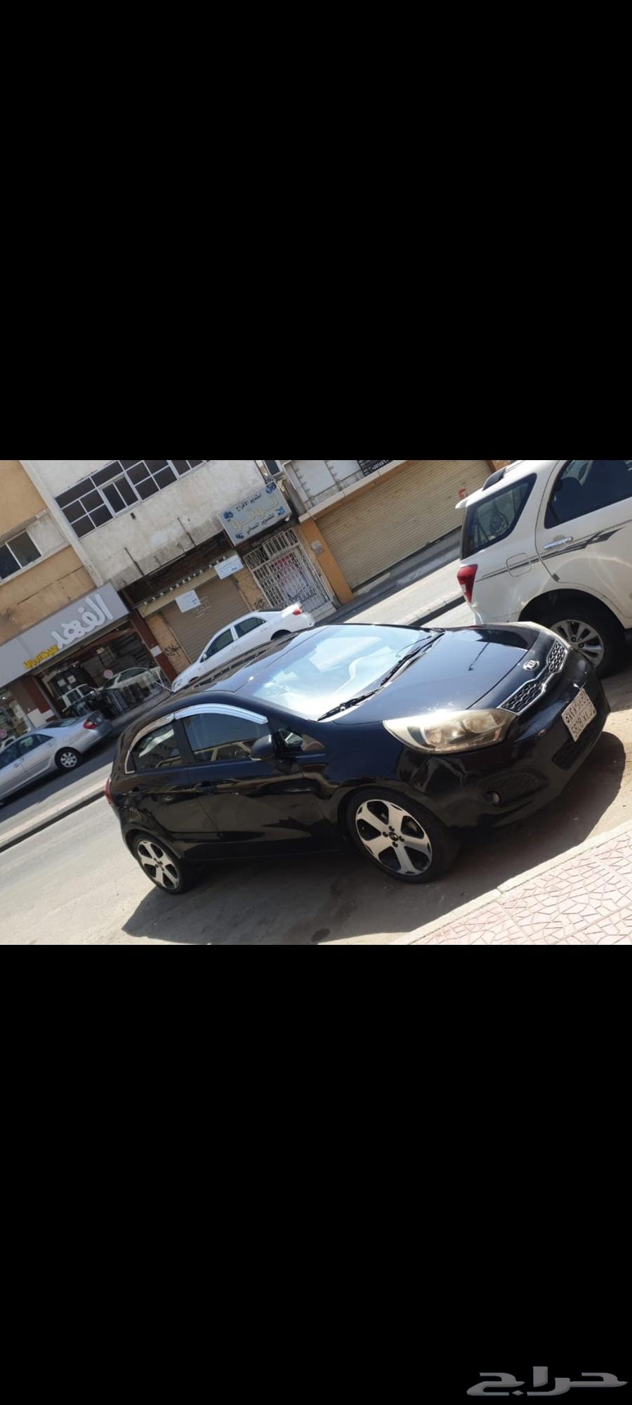 للبيع كيا ريو 2015 فل كامل هاتشباك الموديل 201563654645870210110