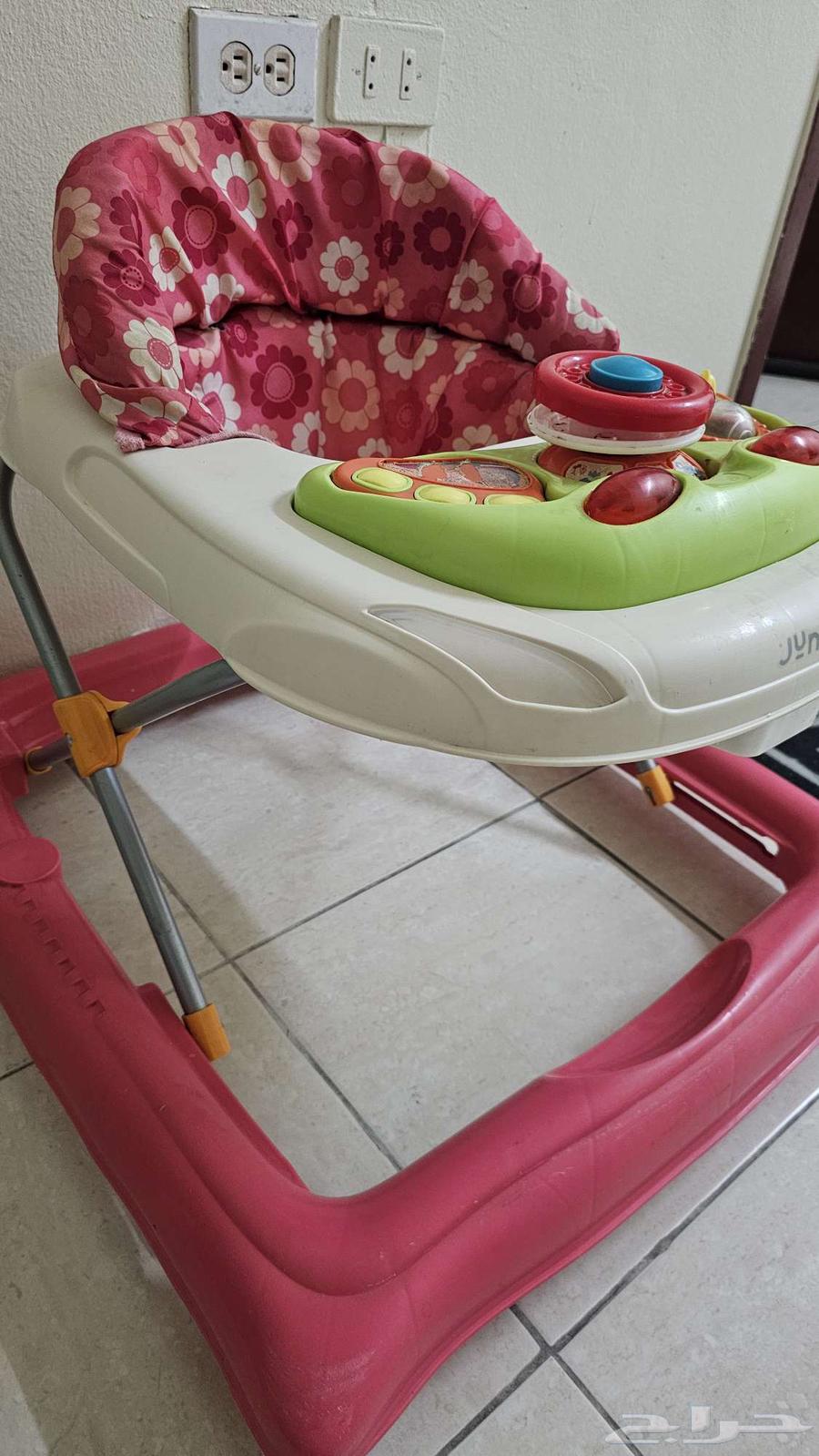 Junior brand baby walker, clean63618780658434112
