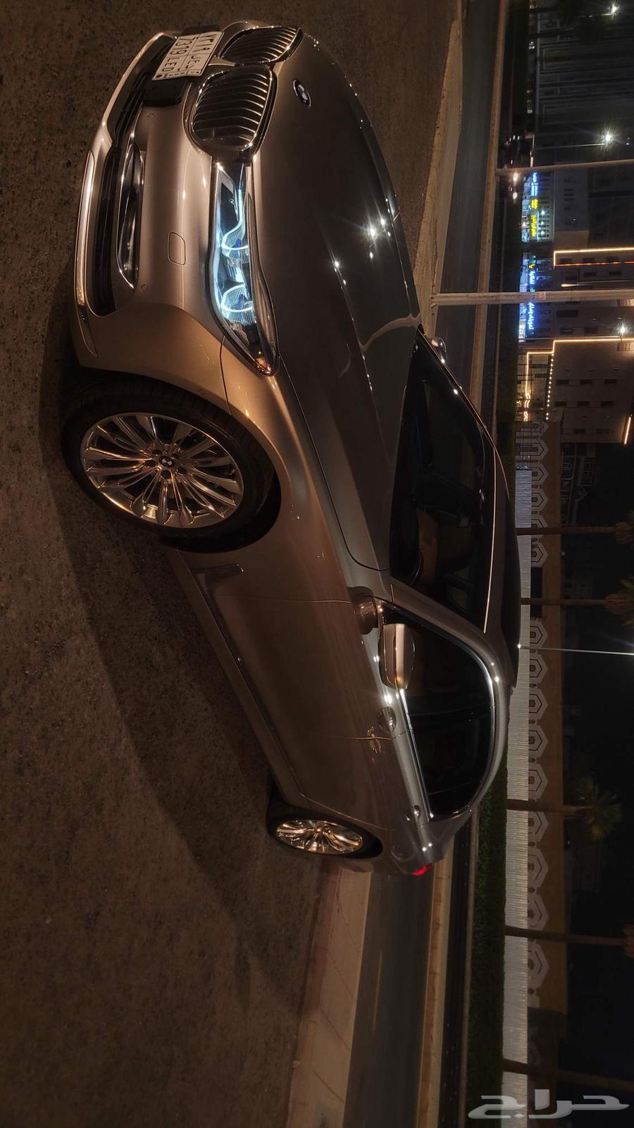 BMW 201863654648618370113