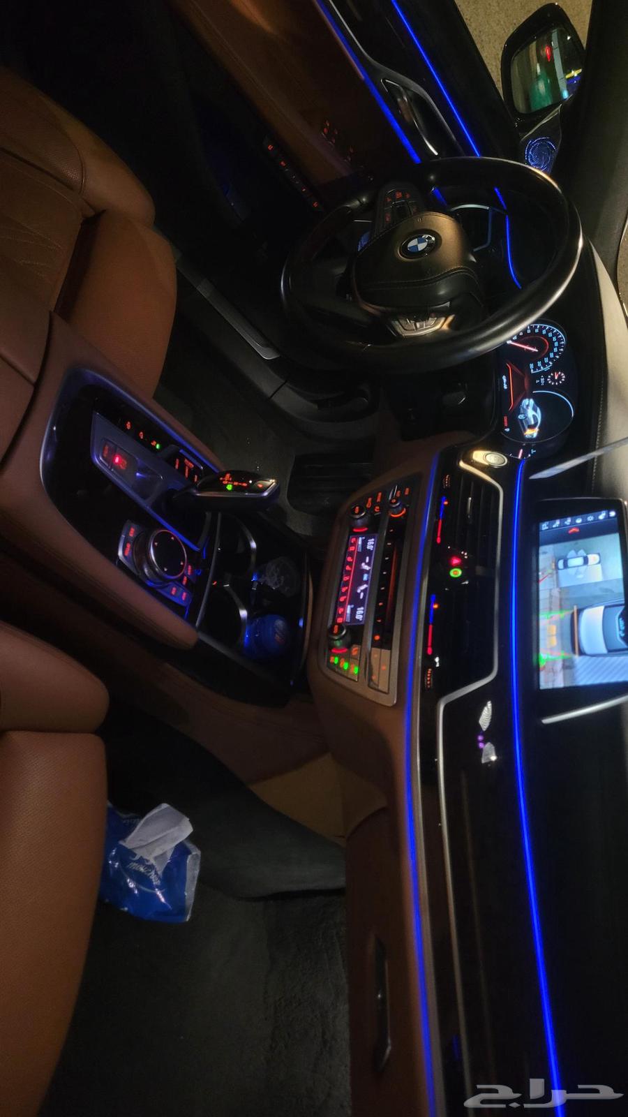 BMW 201863654648618370114
