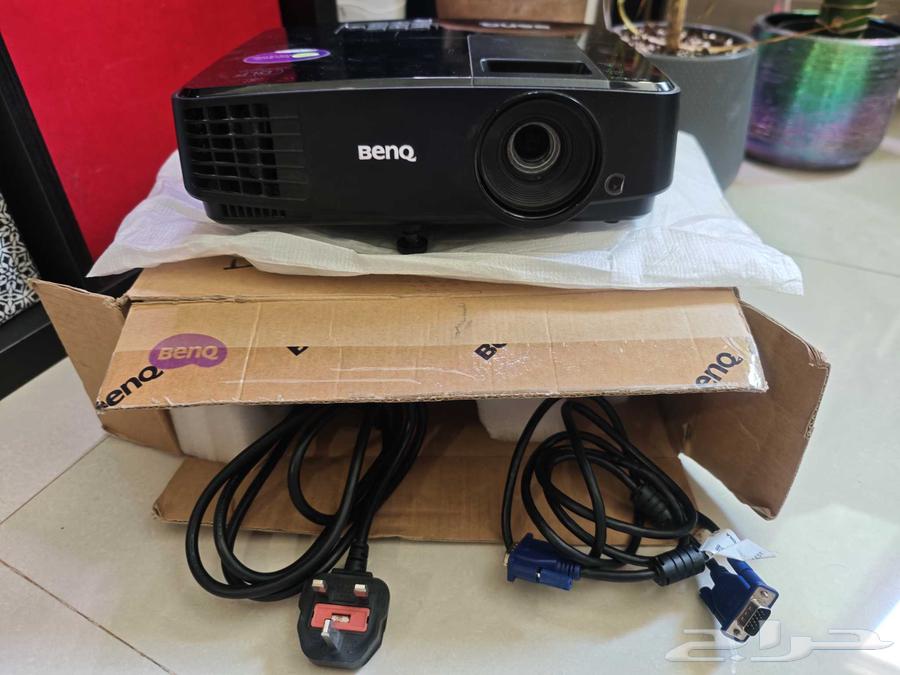 5 Used BenQ MS3081 Projectors in Very Good Condition63618780631682112