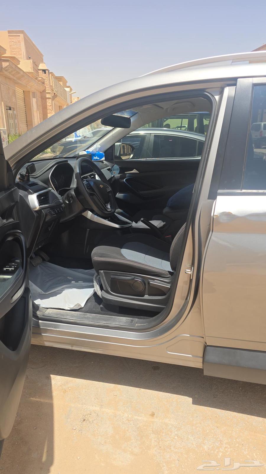 شيفروليه 2021 بودي وكاله فقط حكه بسيطه الباب اليسار كما موضح63654925832193111