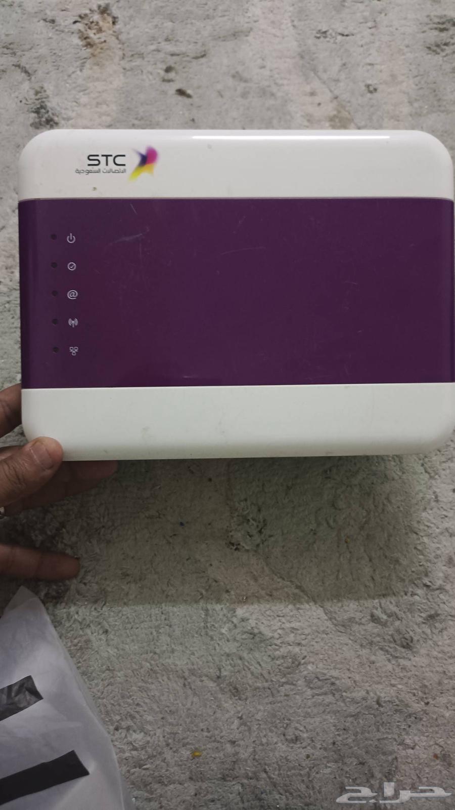 Panasonic modem and telephone in excellent condition, very light use63618958772481112