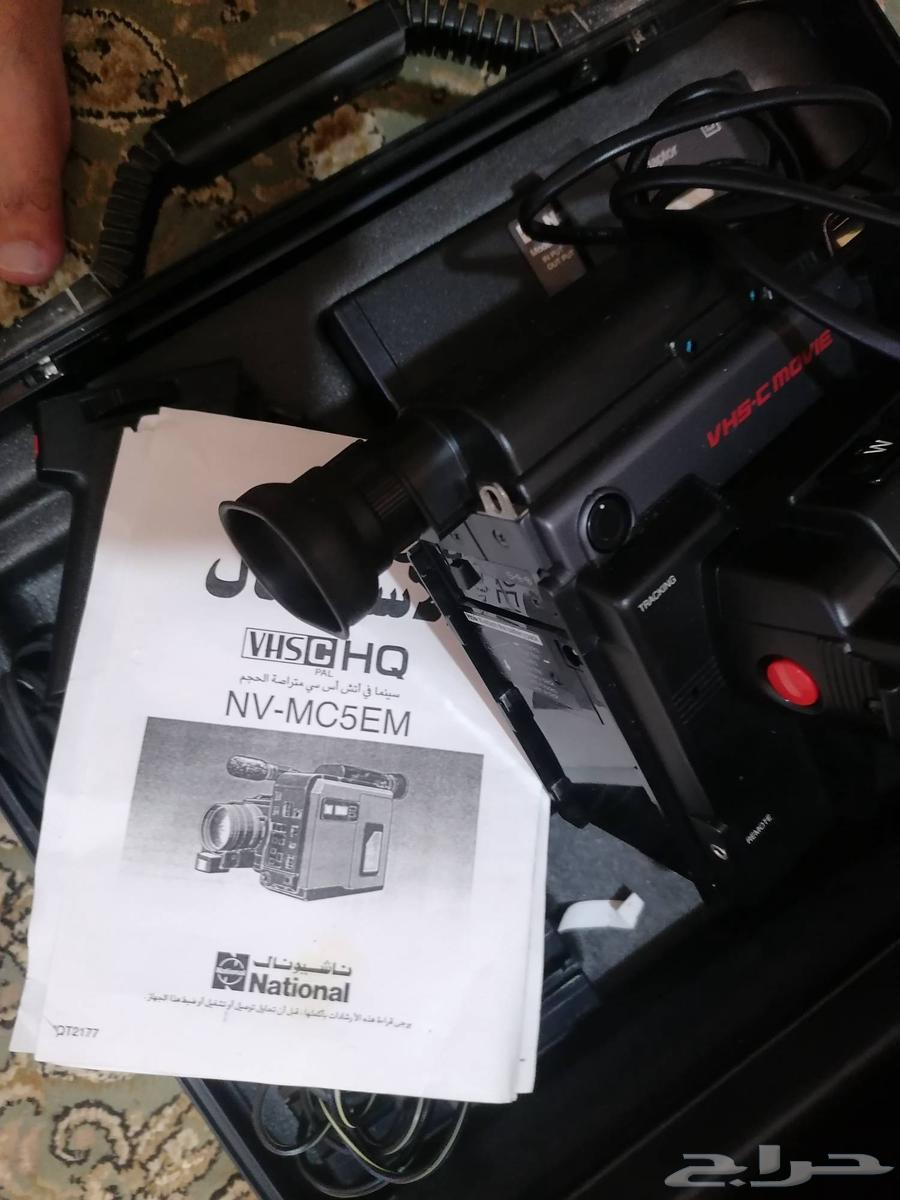 كاميرا ناشيونال قديمة تراثية بشنطتها عمرها 50 سنه تقريبا63622226294785114