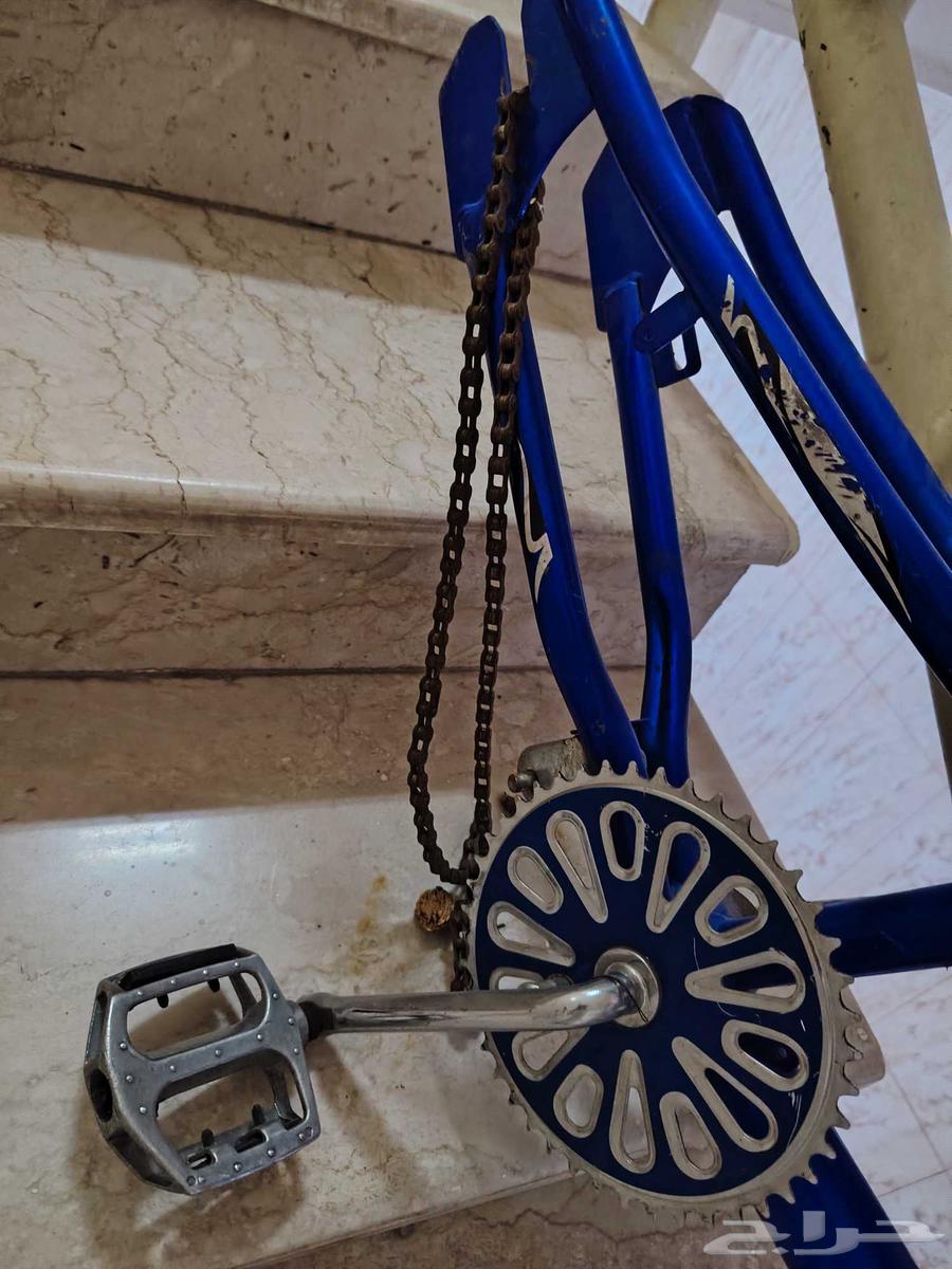 Bicycle frame with chain63622626466050114