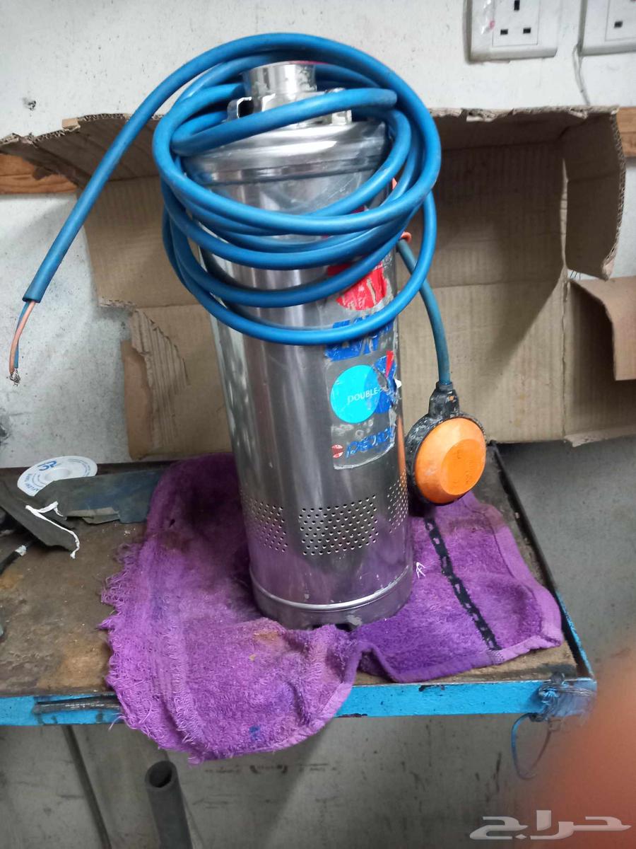 Italian petroleum pump63621764999553114