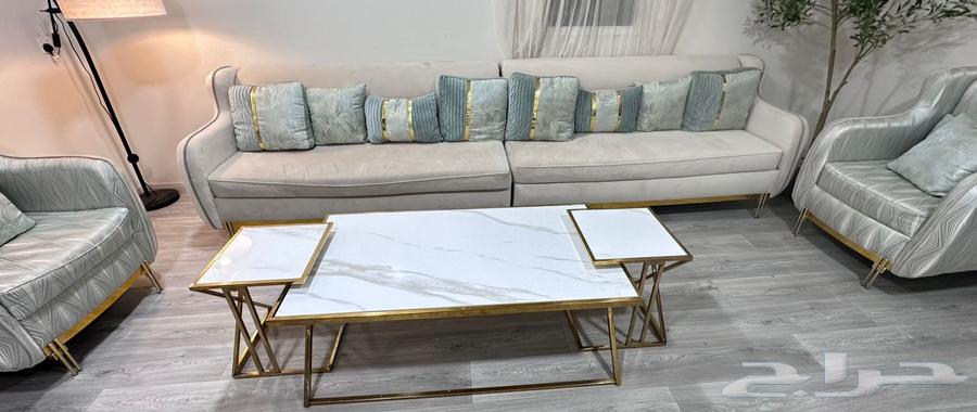 Sofa in excellent condition63620263210369111