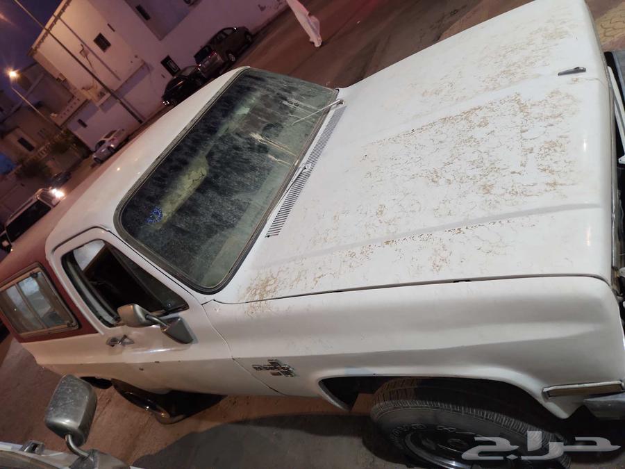 White 1982 Peugeot model for sale, price negotiable63655054446978110