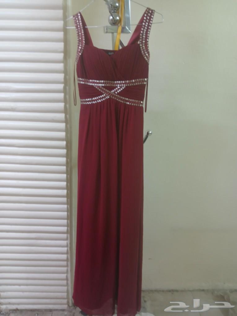 A long and beautiful dress with an attractive color and unique design for occasions and parties63620673144066111