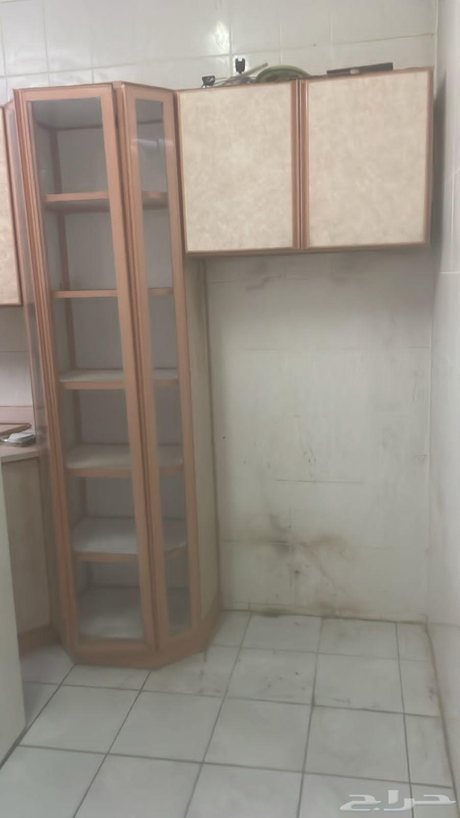 مطبخ مستعمل للبيع 4 6 و بوتاجاز63624368675841111