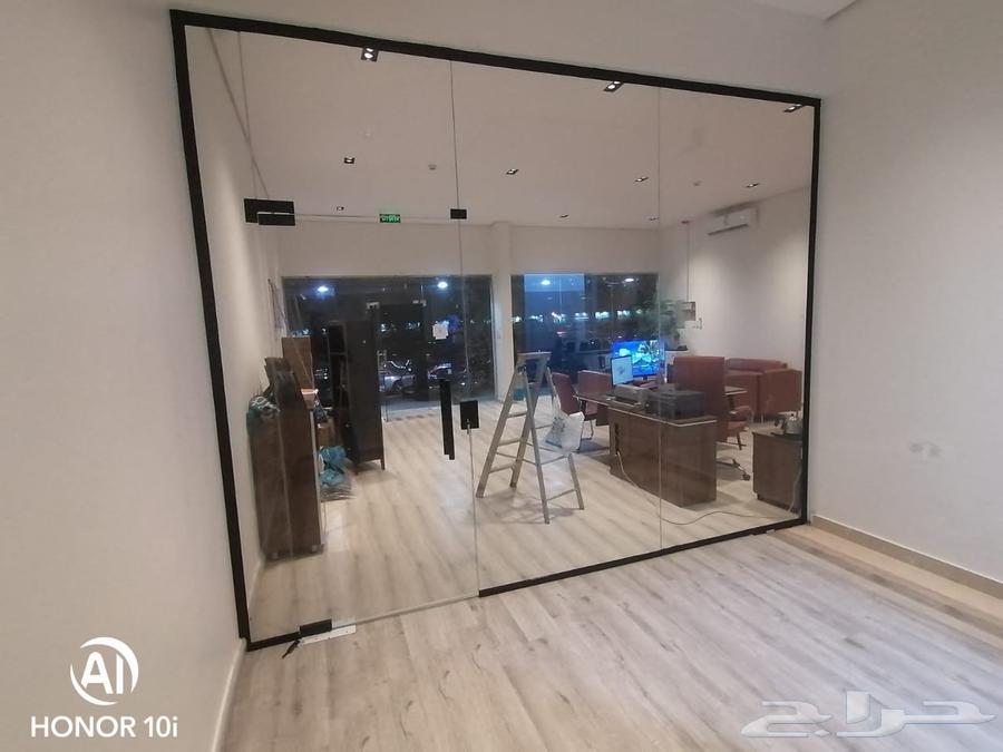 تركيب وتفصيل واجهات زجاج واجهات مكاتب63617939502211112