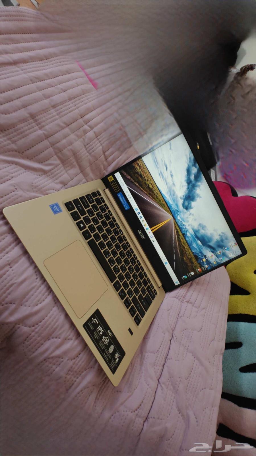 Acer laptop gold, like new63654951133315112