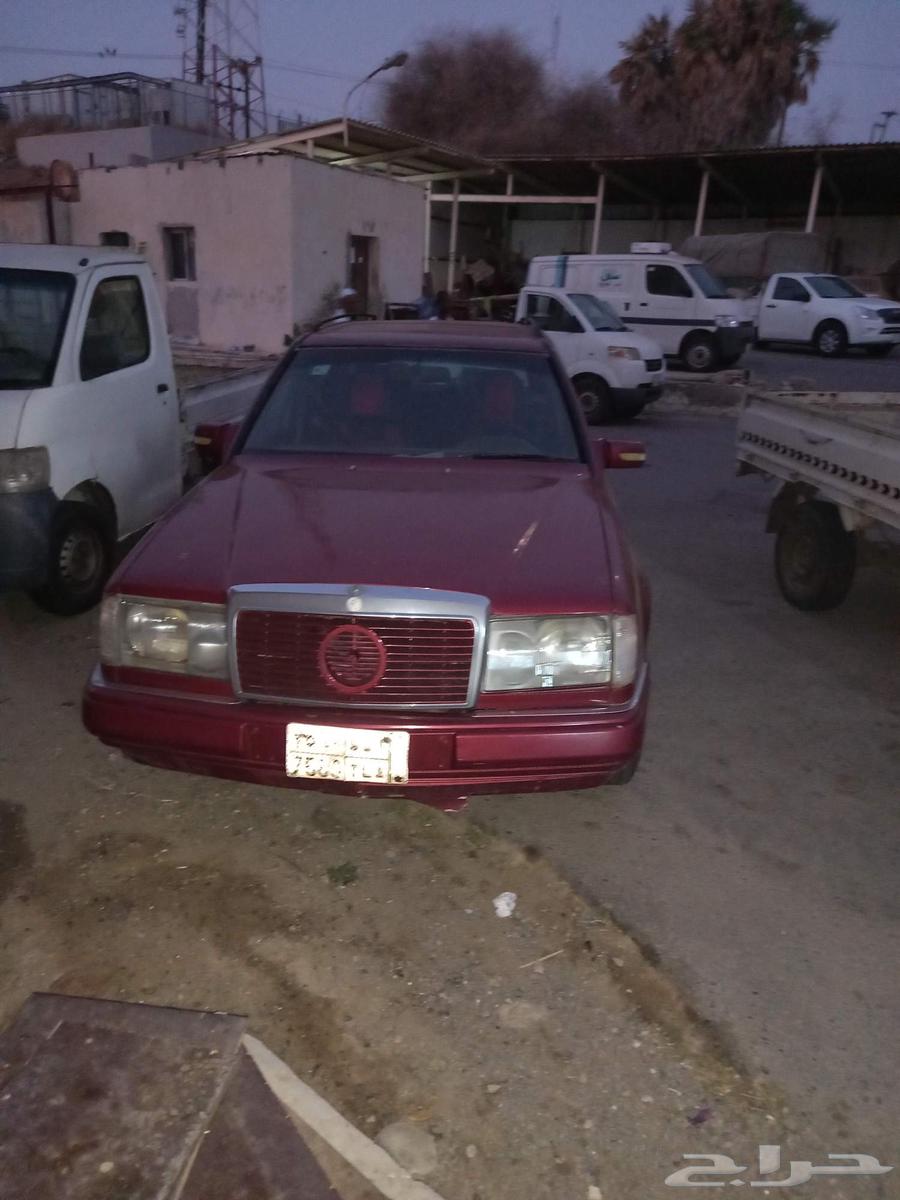 مرسيدس بنز بكس 300مفحوصه غيرمجدده مكينه وقيرعلي الشرط63656029496449110