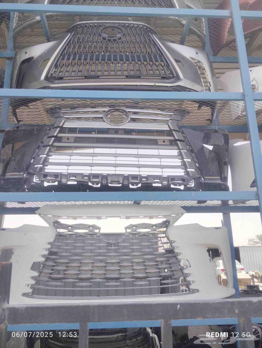 Used and clean Lexus car parts, original, available with me63657557005058113