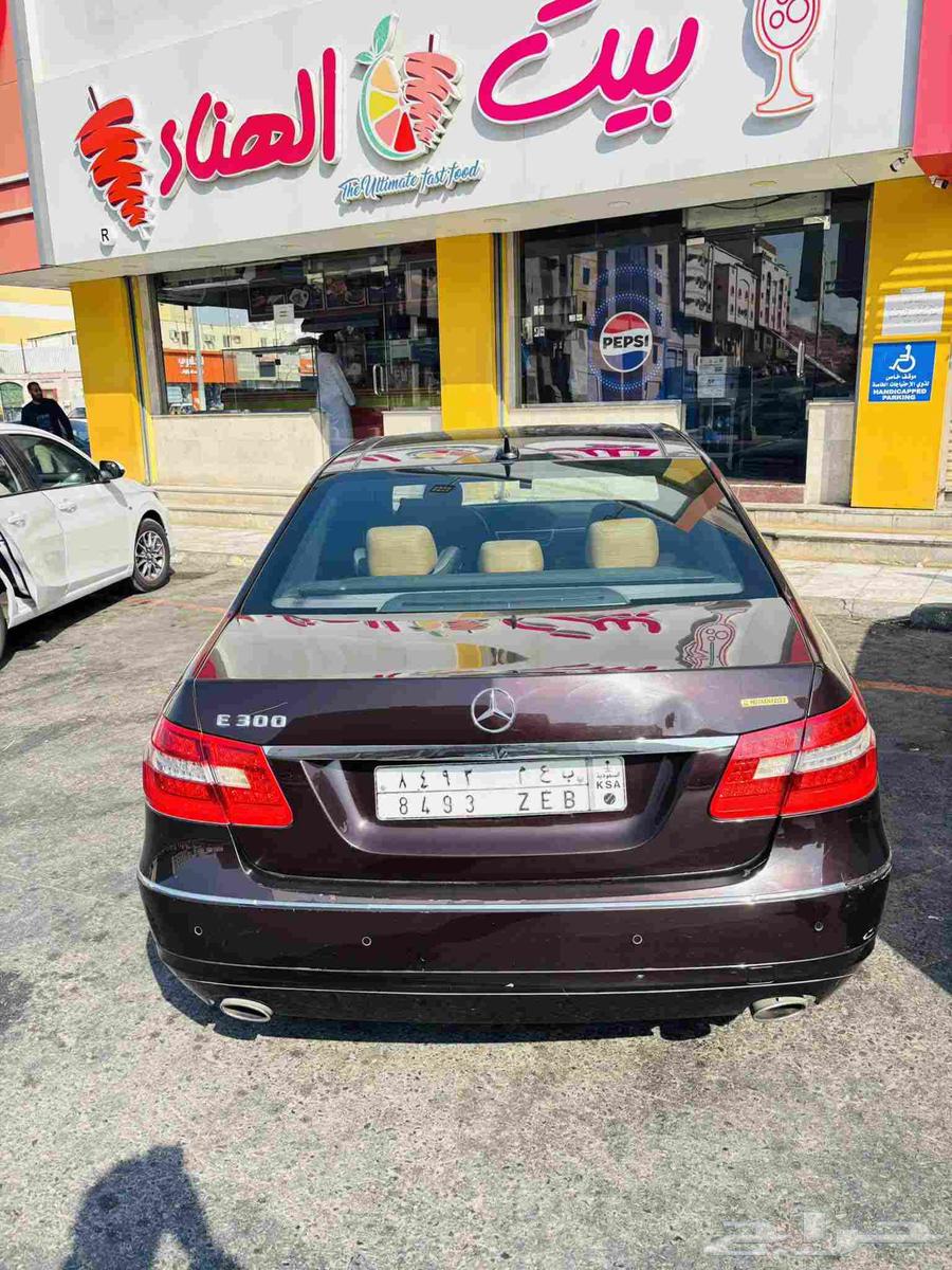 Mercedes E300 2011 model, 160,000 kilometers63667489282819112