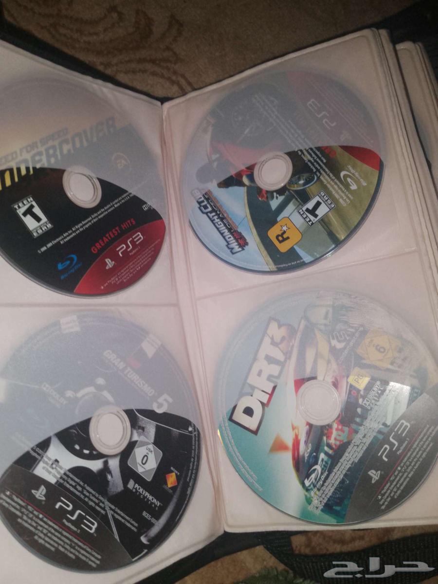 A collection of PlayStation and Xbox plastic cases63389713596545111