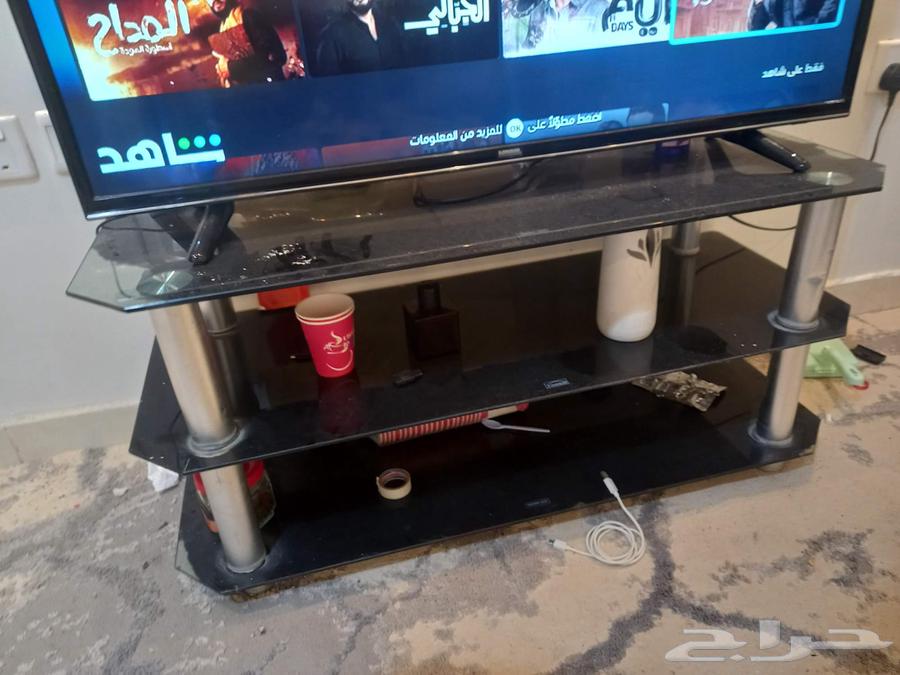 تلفزيون haam 42 بوصه وطاولة تلفزيون63654693330433111