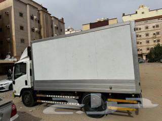 Monthly or annual rental of a 2017 Isuzu refrigerated truck63655165469058110