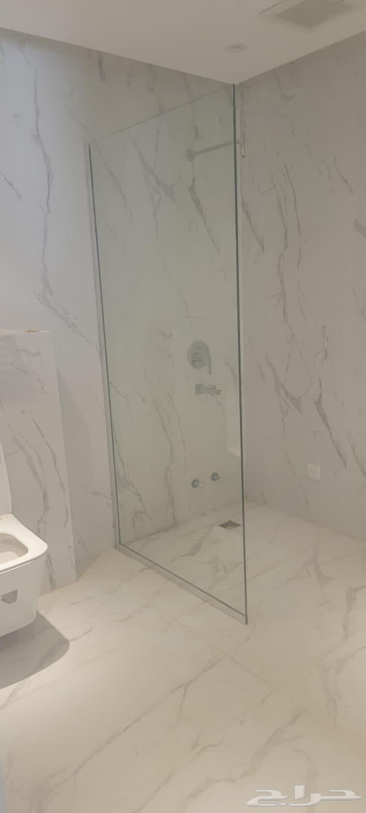 Skrat Glass Technician63611967099905114