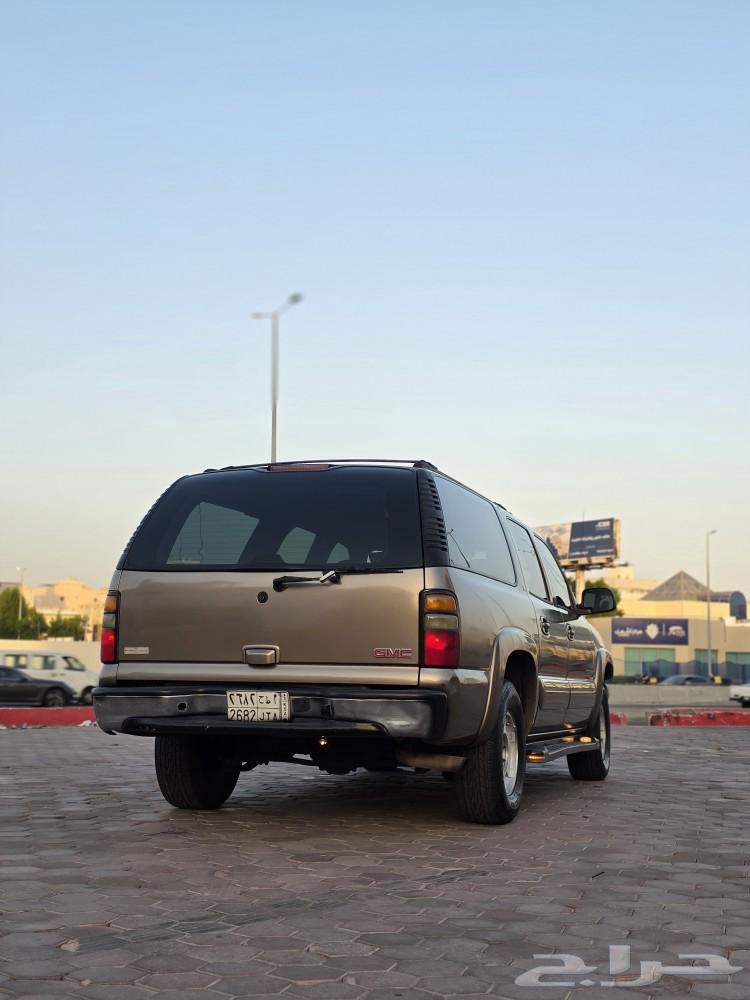 Chevrolet Suburban 200463667489429891112