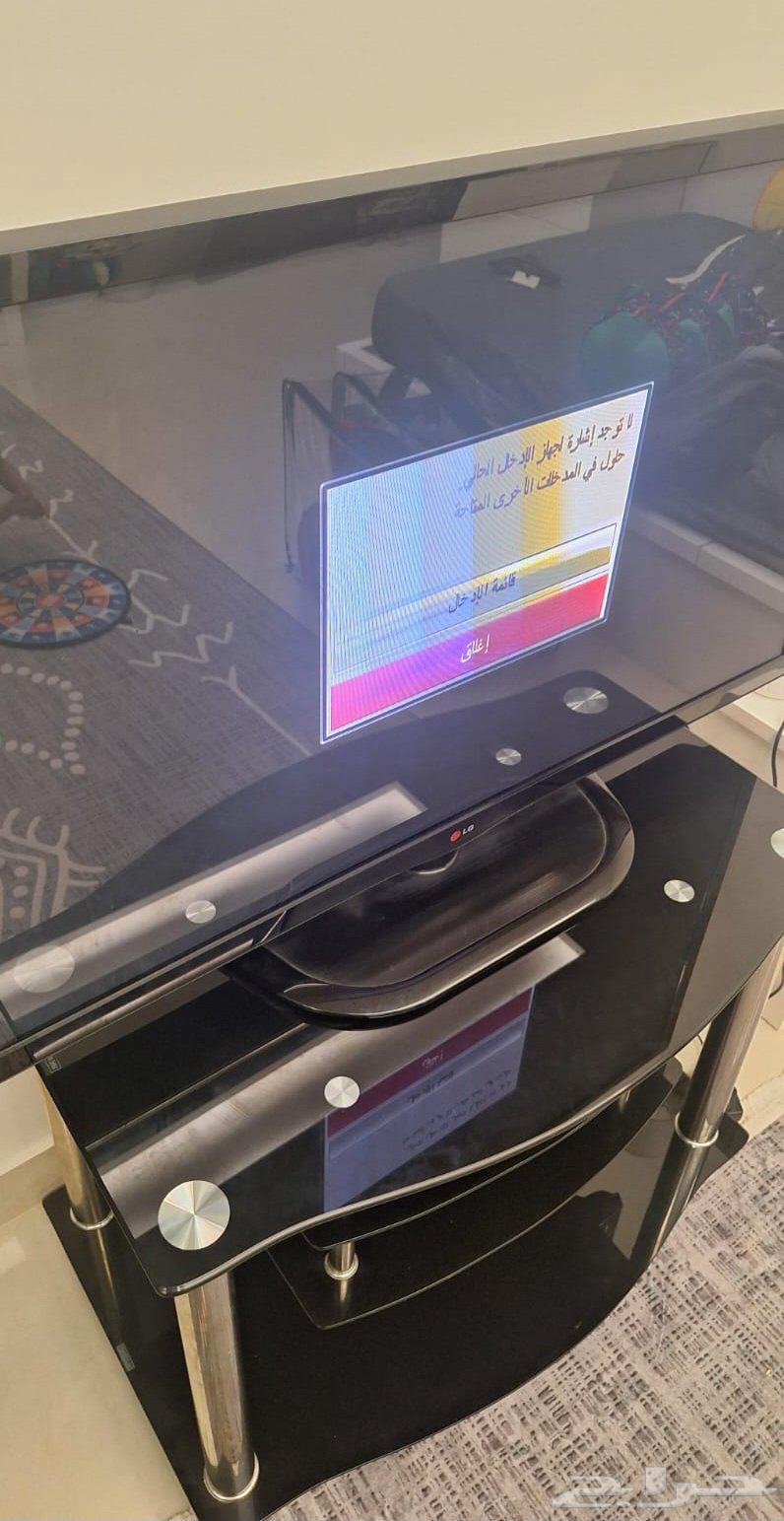 تلفزيون ال جي بلازما 42 بوصه شغال وطاولة تلفزيون زجاج نظيفه63654947967745112