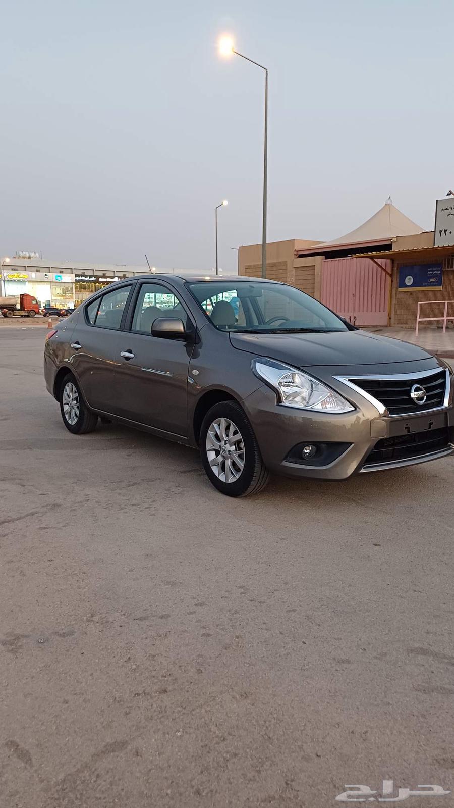 Nissan Sunny 202263668185169539112