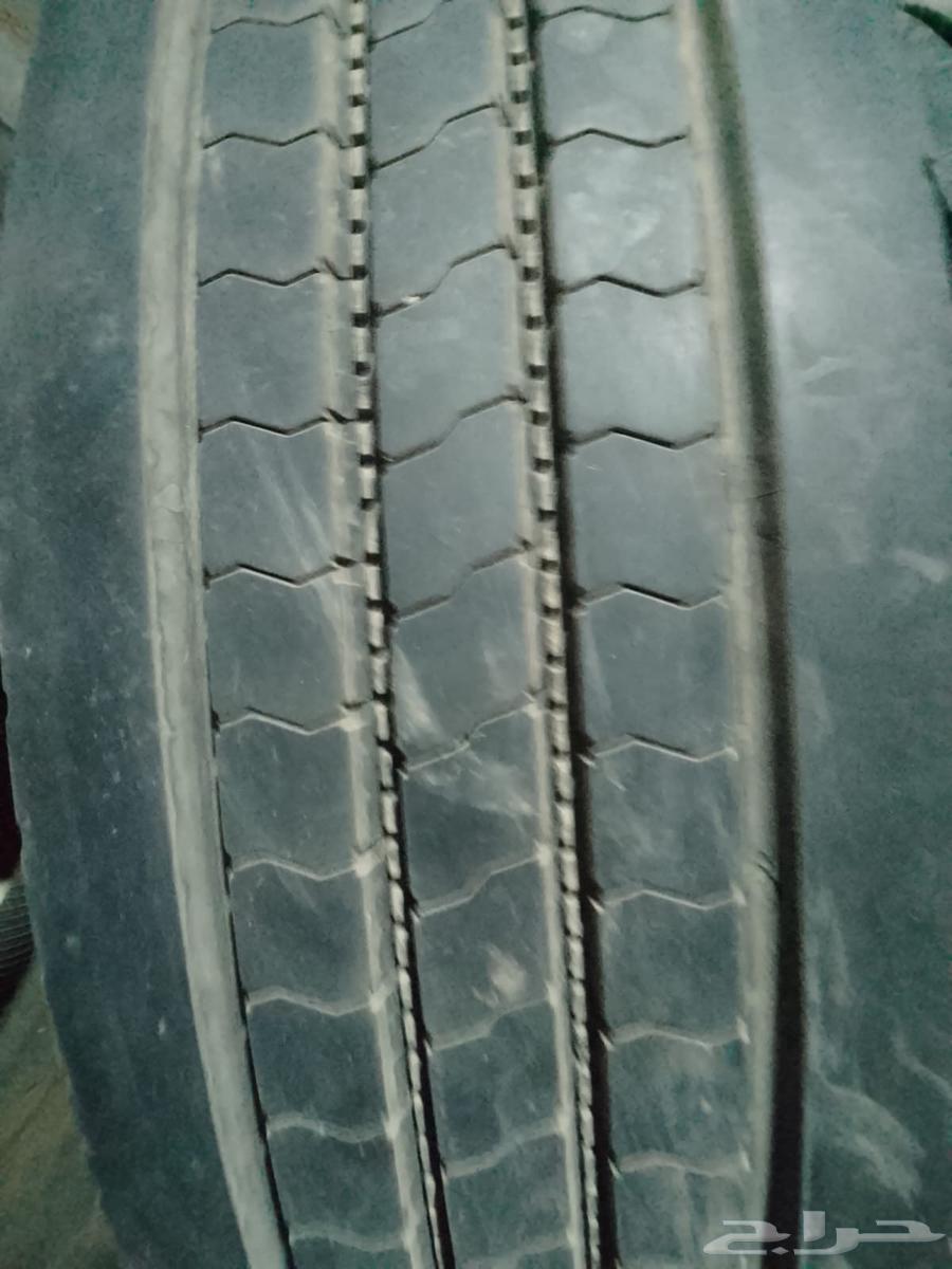 We have 3 Dunlop tires, size 215 75 27 and a half, like new63668994135299113