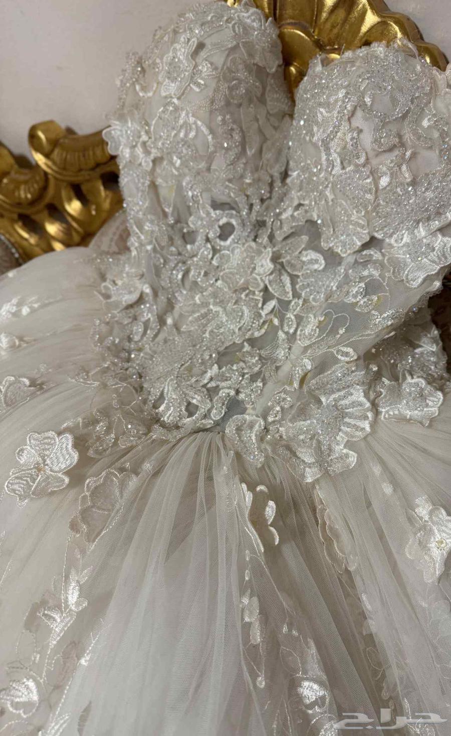 Unique wedding dress for rent for 10063655221223681113