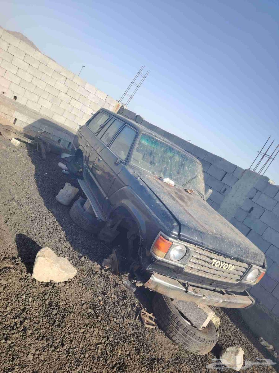 تويوتا جيب موديل 86 للبيع قطع63670506583170113