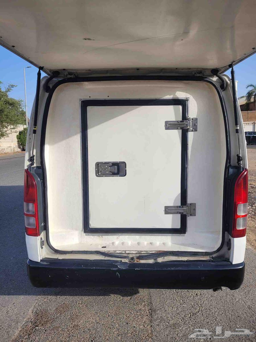 Refrigerated and Freezing Isuzu Rental63668269466881114
