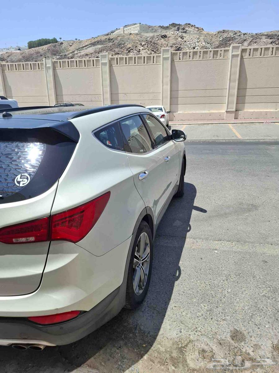 للبيع سياره هيونداي سنتافي موديل 201663667514850818112