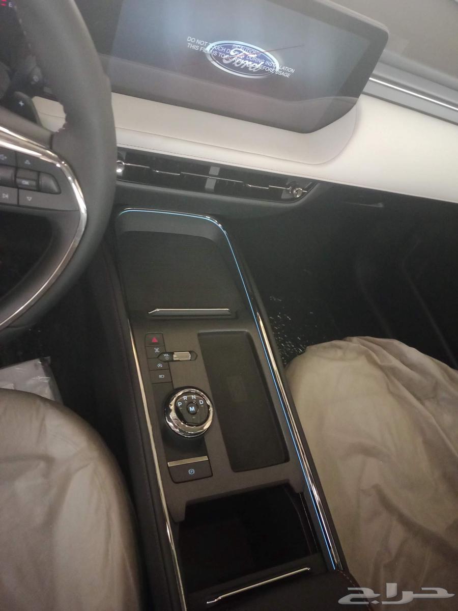 Ford Tourus Titanium Full Naghi 202563667507943426111