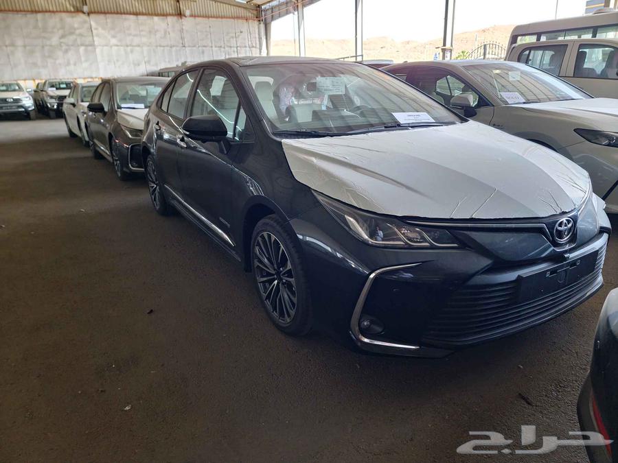 تويوتا كورولا xli فتحه سقف 202563667520980994112