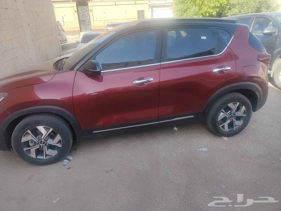 Kia Sonet fully stamped except for sunroof 202363667509026946114